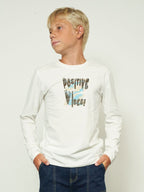 Maglia con scritta "Positive Vibes"