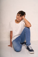 Carica l'immagine nel visualizzatore di Gallery, T-Shirt basica ragazzo
