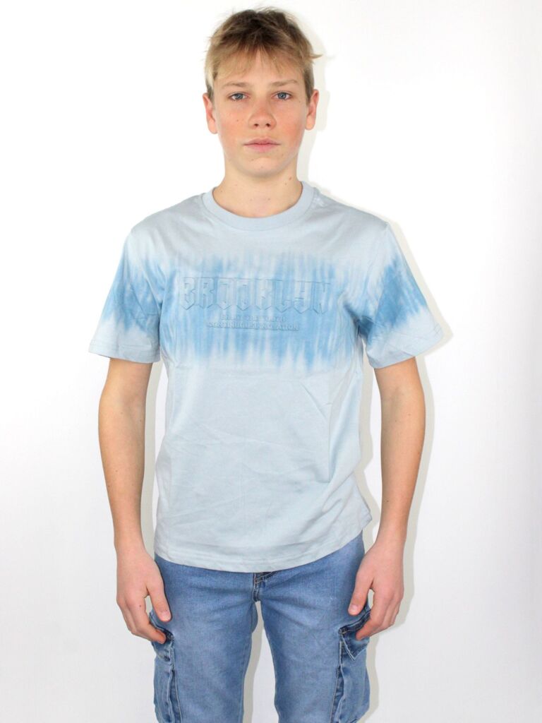 T-shirt con scritta in rilievo