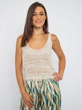 Carica l&#39;immagine nel visualizzatore di Gallery, Top crochet
