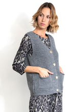 Carica l&#39;immagine nel visualizzatore di Gallery, Gilet in maglia
