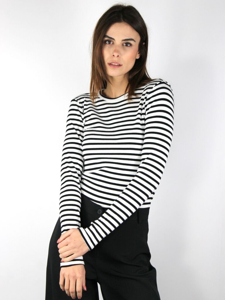 Maglia girocollo rigata