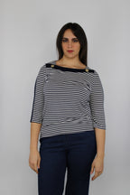 Maglia a righe navy con bottoni dorati