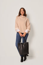 Maglia con collo morbido donna