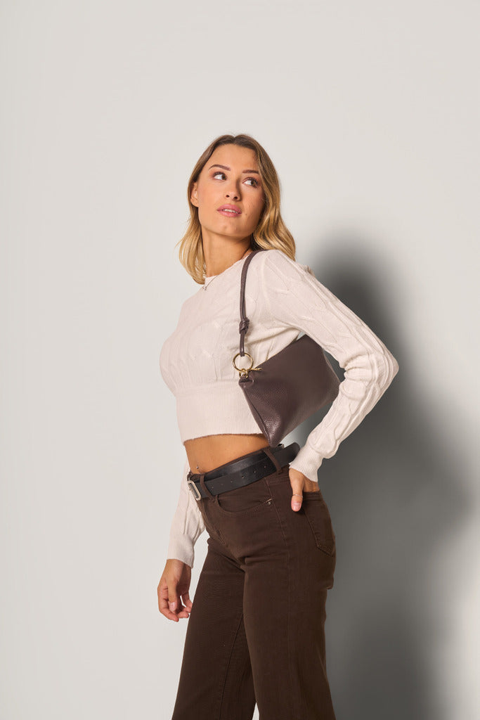 Maglione corto a trecce