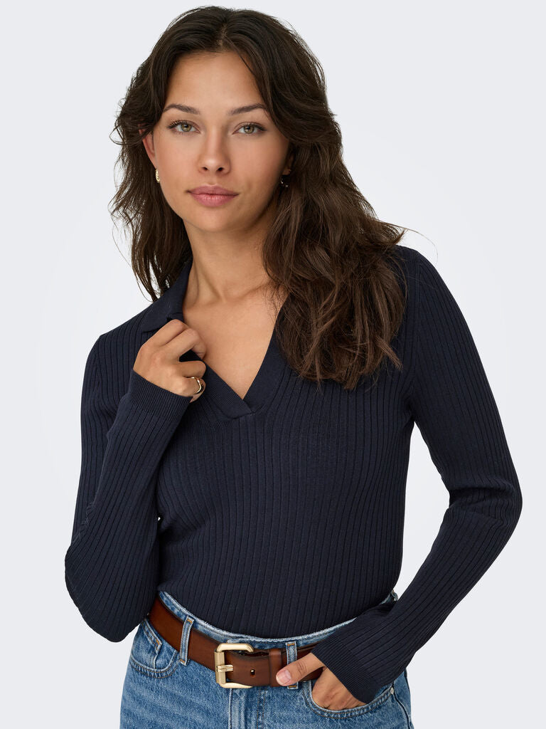 Maglia donna a costine con scollo a V