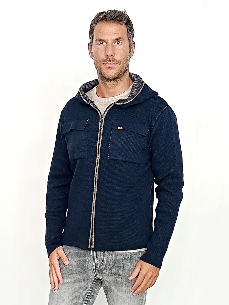 Cardigan con cappuccio