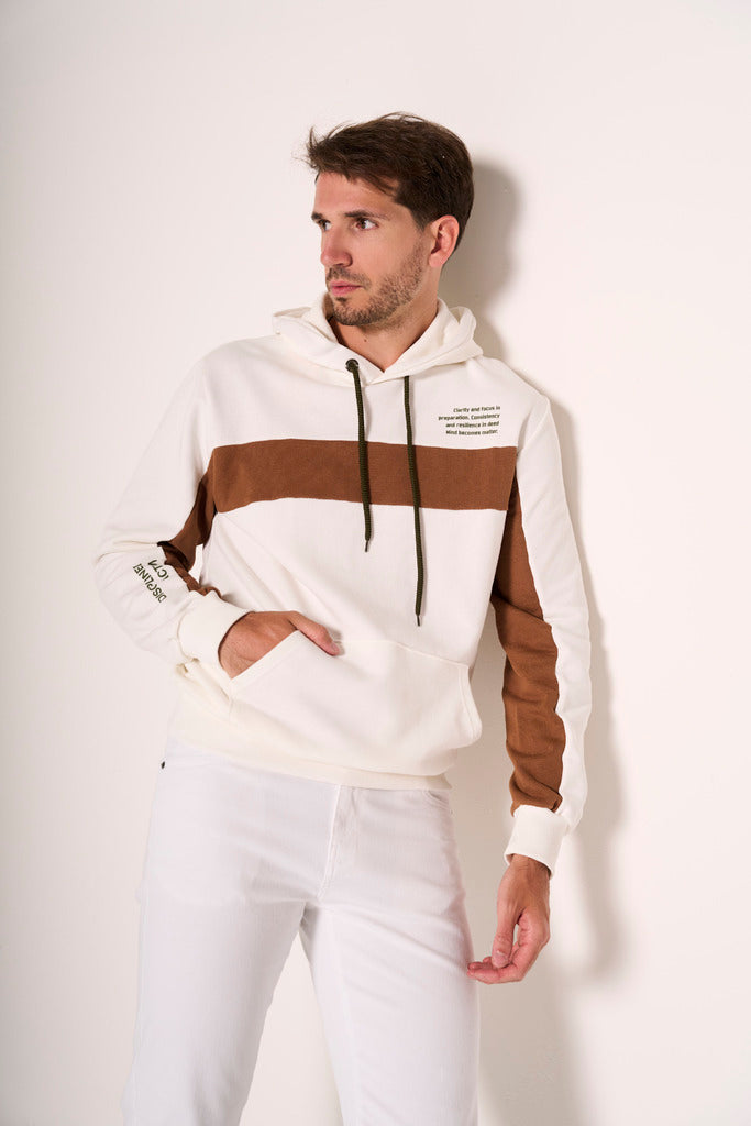Felpa panna con cappuccio e fascia marrone a contrasto
