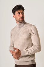 Carica l&#39;immagine nel visualizzatore di Gallery, Maglione Dolcevita a Treccia
