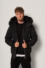 Carica l&#39;immagine nel visualizzatore di Gallery, Maglione oversize con scritta
