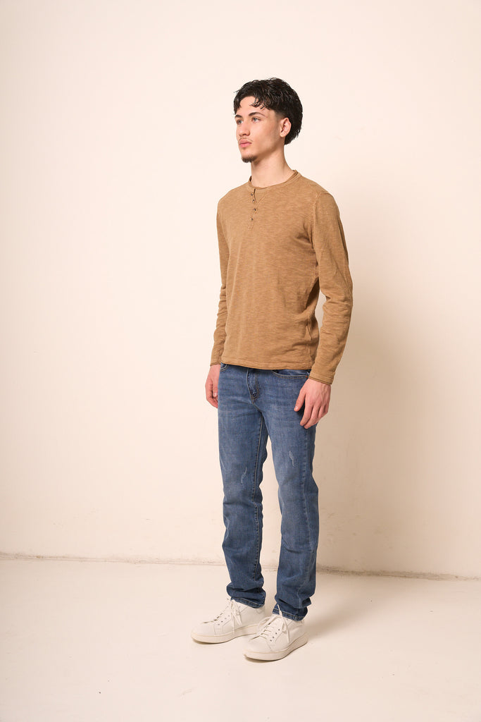 Maglia Uomo Manica Lunga Marrone con Bottoni