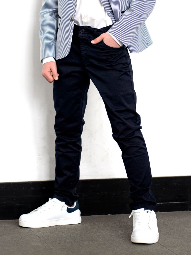 Pantalone chino basico