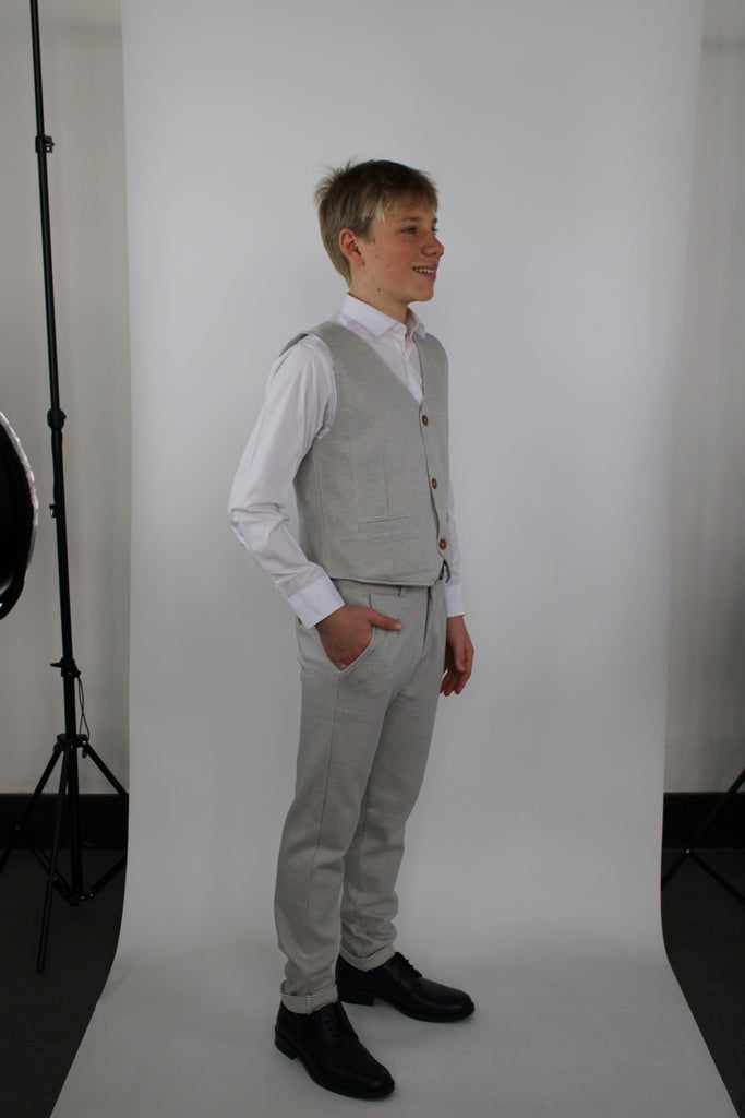 Pantalone elegante da bambino per completo