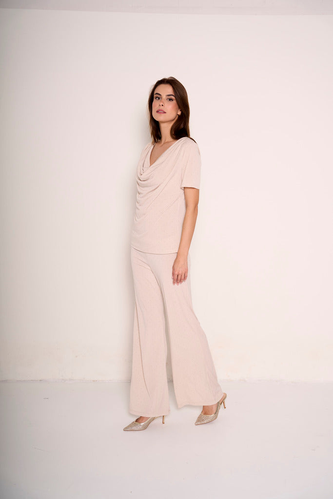 Pantalone con risvolto in vita e strass