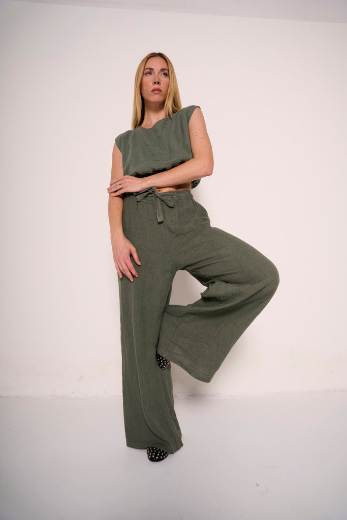 Pantaloni in lino a palazzo