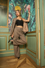 Carica l'immagine nel visualizzatore di Gallery, Pantalone a vita alta gamba ampia in tessuto sartoriale
