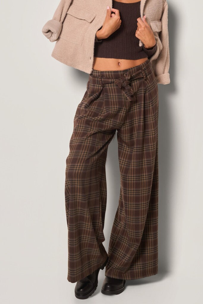 Pantaloni a palazzo a quadri con cintura