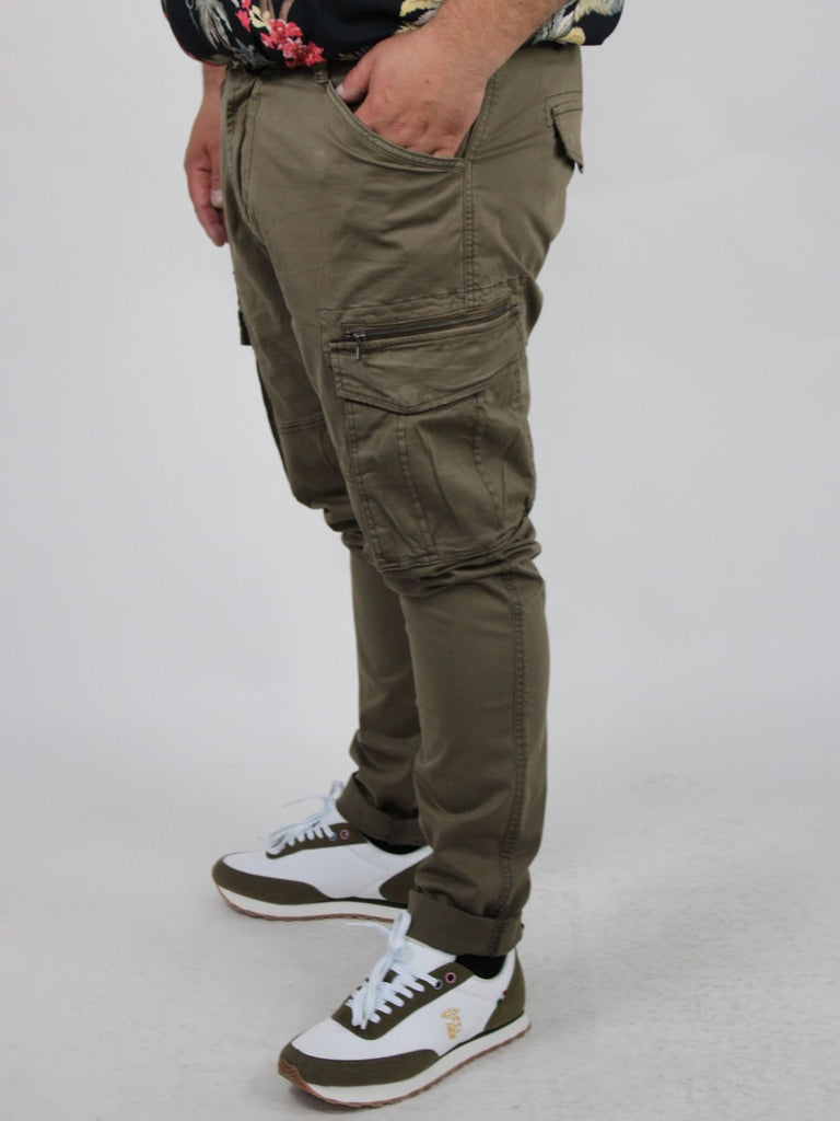 Pantalone con tasconi