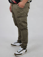 Pantalone con tasconi