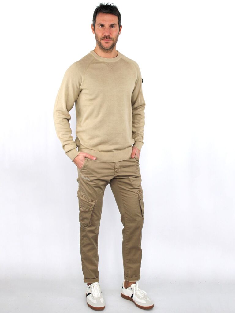 Pantalone con tasconi