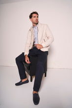 Carica l&#39;immagine nel visualizzatore di Gallery, Pantalone chino slim fit
