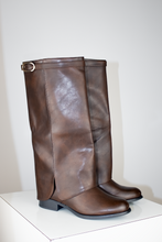 Carica l&#39;immagine nel visualizzatore di Gallery, Stivale con risvolto donna

