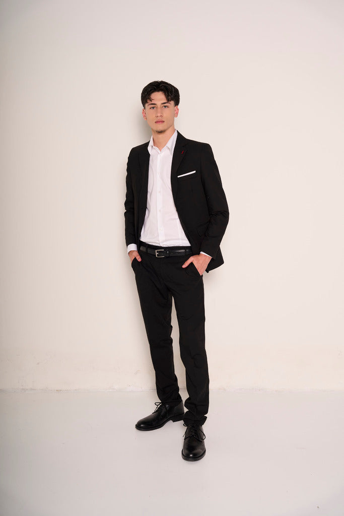 Derby classica uomo elegante