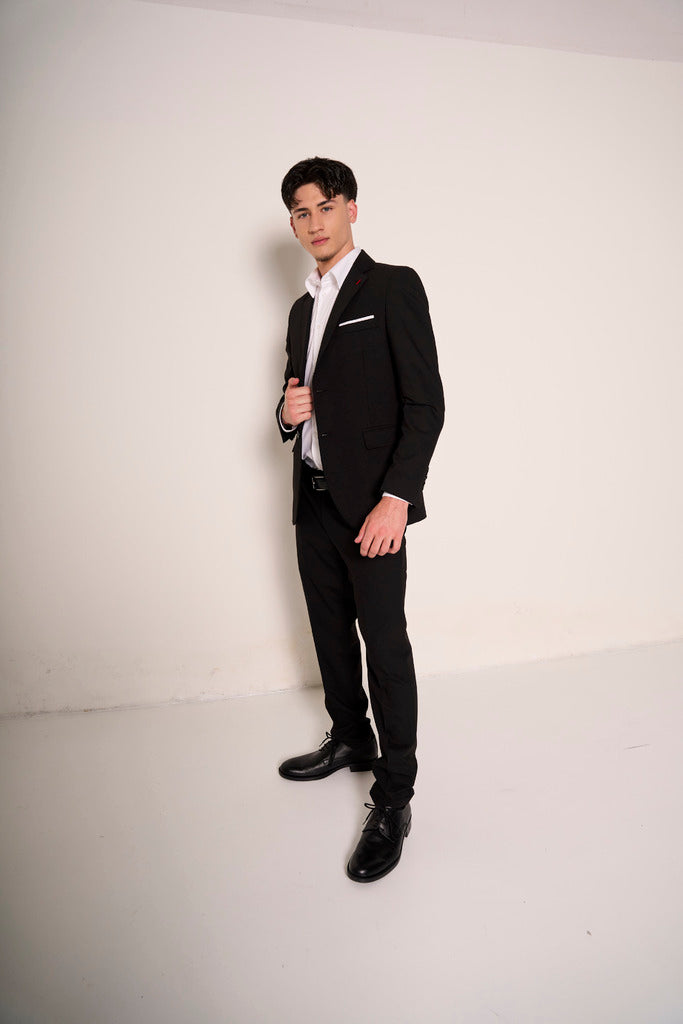 Derby classica uomo elegante