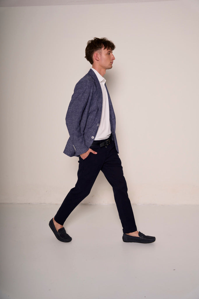 Mocassini uomo in camoscio blu Stile casual raffinato