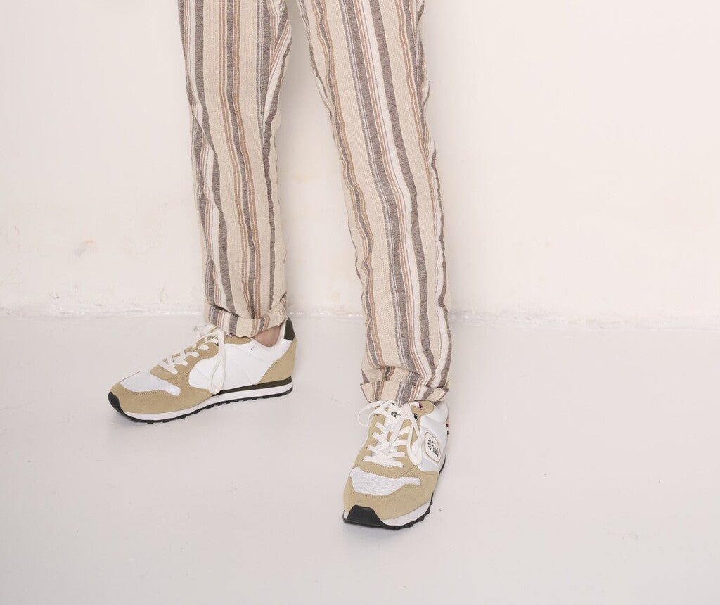 Sneakers retrò in suede e mesh beige/bianco