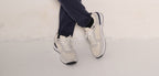 Sneakers retrò uomo in tela e suede bianco panna grigio