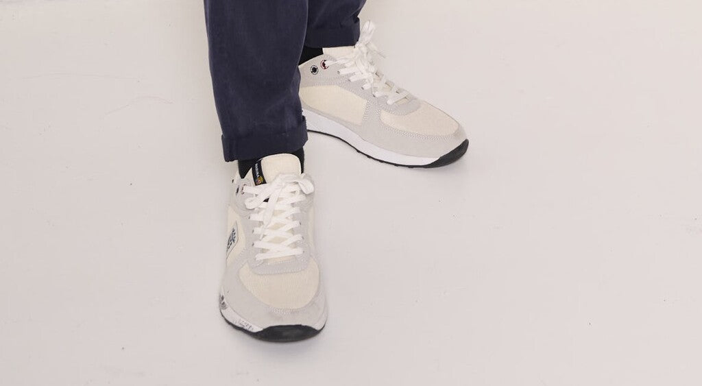 Sneakers retrò uomo in tela e suede bianco panna grigio