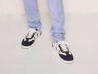Sneakers bianche e blu "Marina Militare" con dettagli grafici