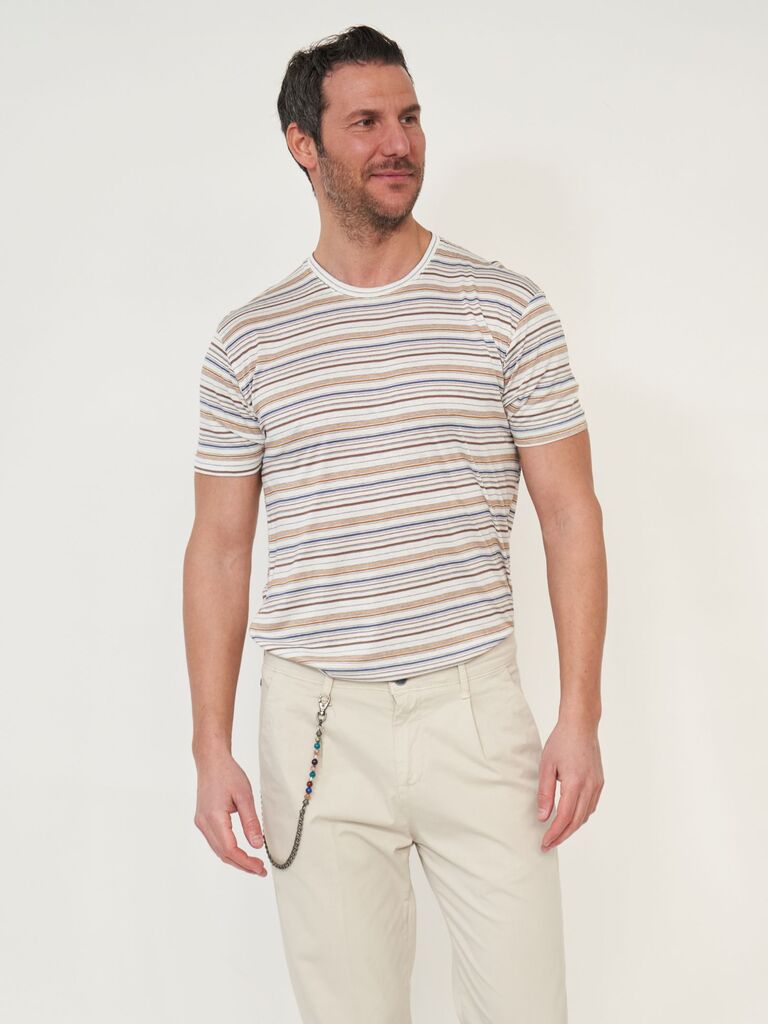 T-shirt giovane